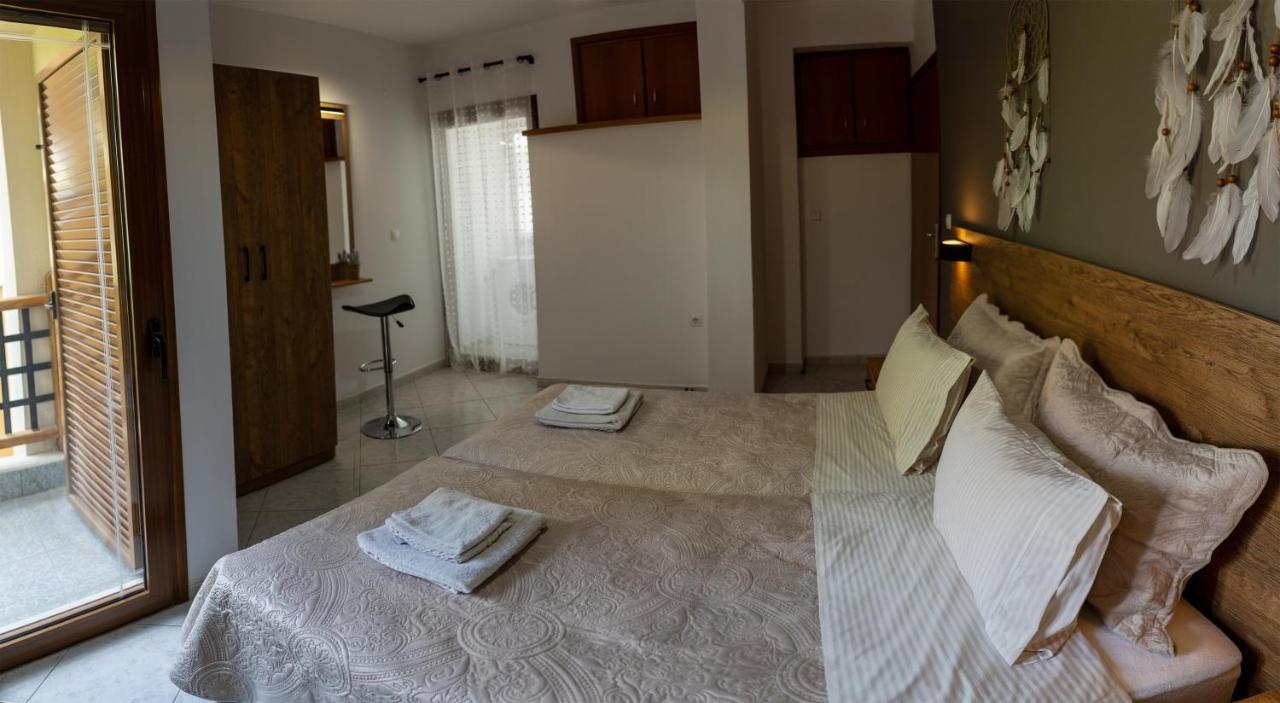 Sea View Apartment Grek Nea 4 Nea Roda Exterior photo